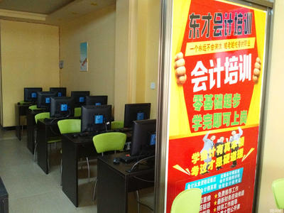信息咨詢(xún)服務(wù) 企業(yè)發(fā)展的隱形引擎 & 現(xiàn)代生活的智慧伴侶